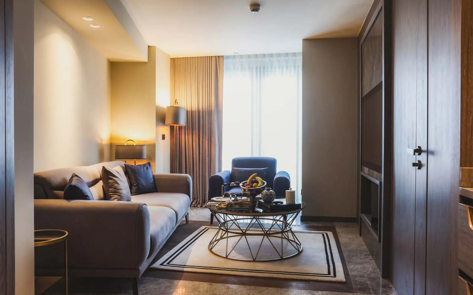 The Maestro Hotel Princess Suite Living Room